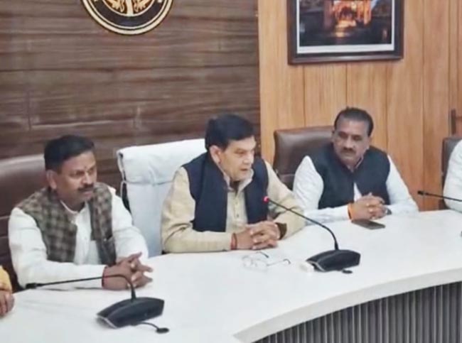 मंत्री ए के शर्मा