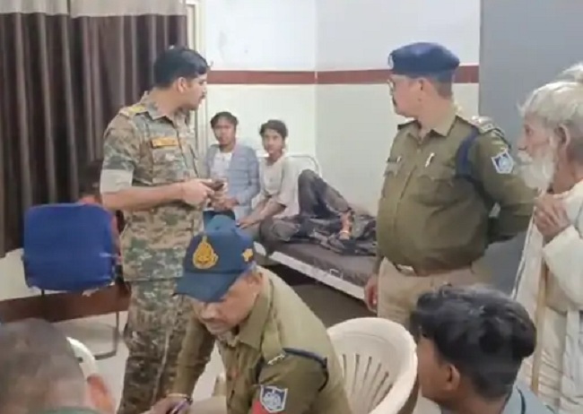 अस्पताल में घायलों से पुलिस ने बयान लिए