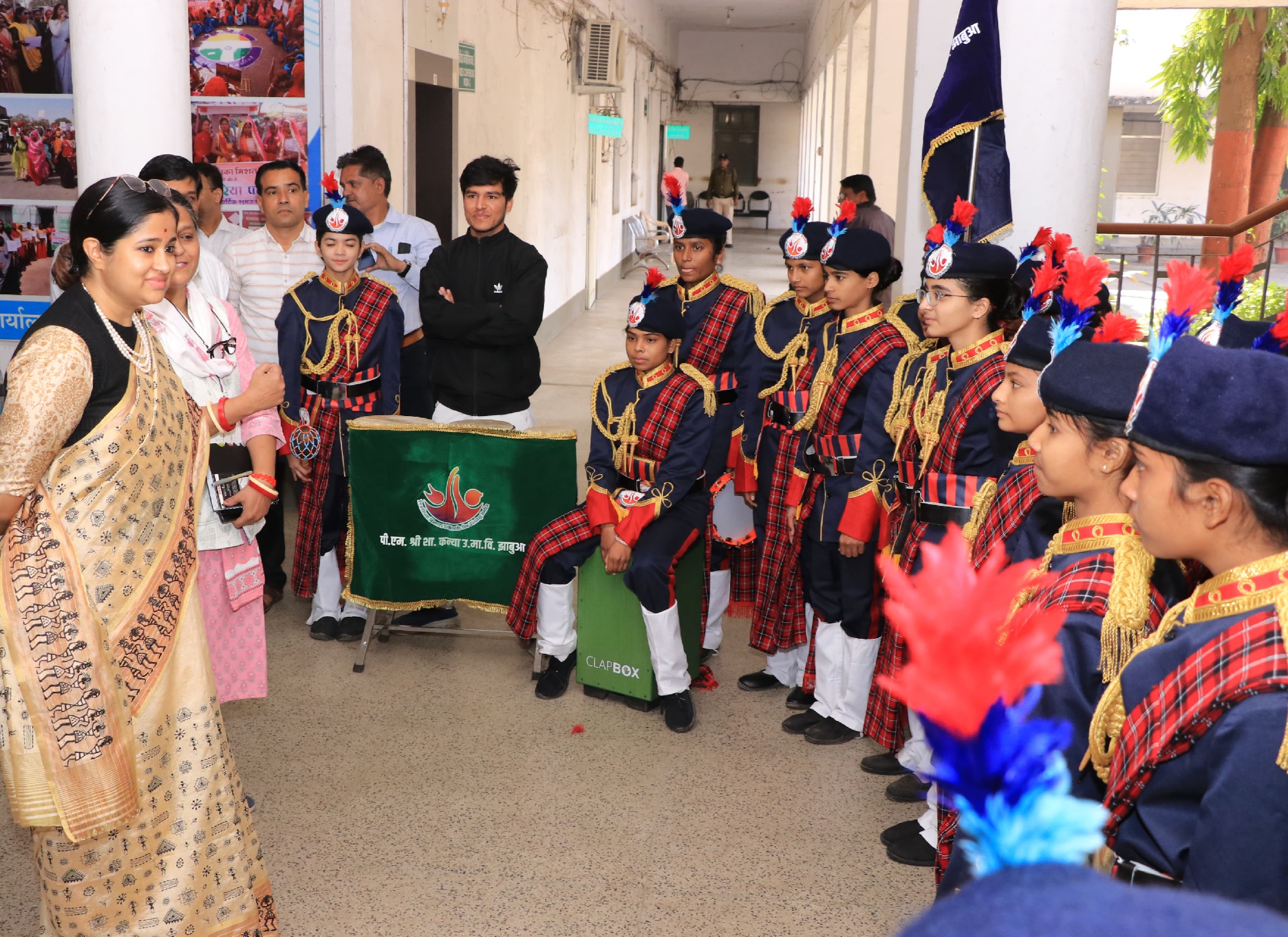 छात्राओं का दल