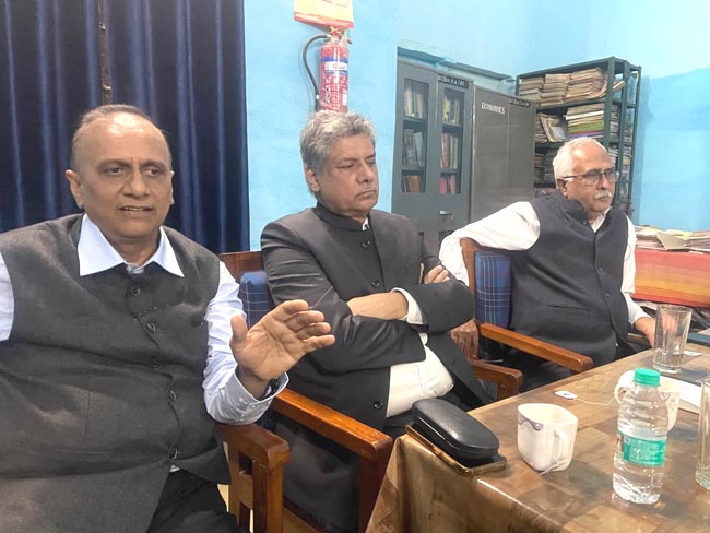 प्रो राकेश रमन, प्रो भूपेंद्र विक्रम सिंह, प्रो नृपेंद्र मिश्रा