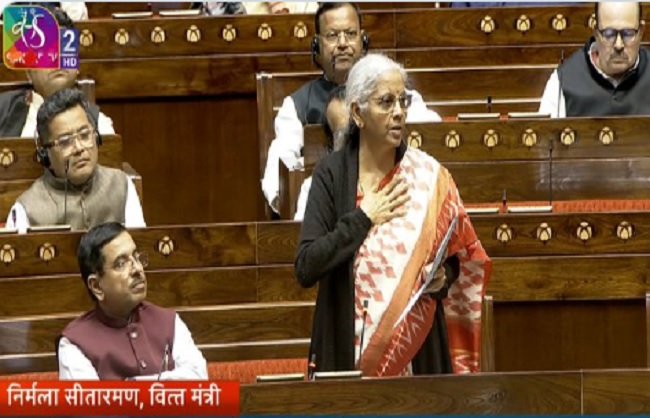 मणिपुर जीएसटी (दूसरा संशोधन) विधेयक, 2025 पर चर्चा का जवाब देते हुए सीतारमण मणिपुर जीएसटी (दूसरा संशोधन) विधेयक, 2025 पर चर्चा का जवाब देते हुए सीतारमण