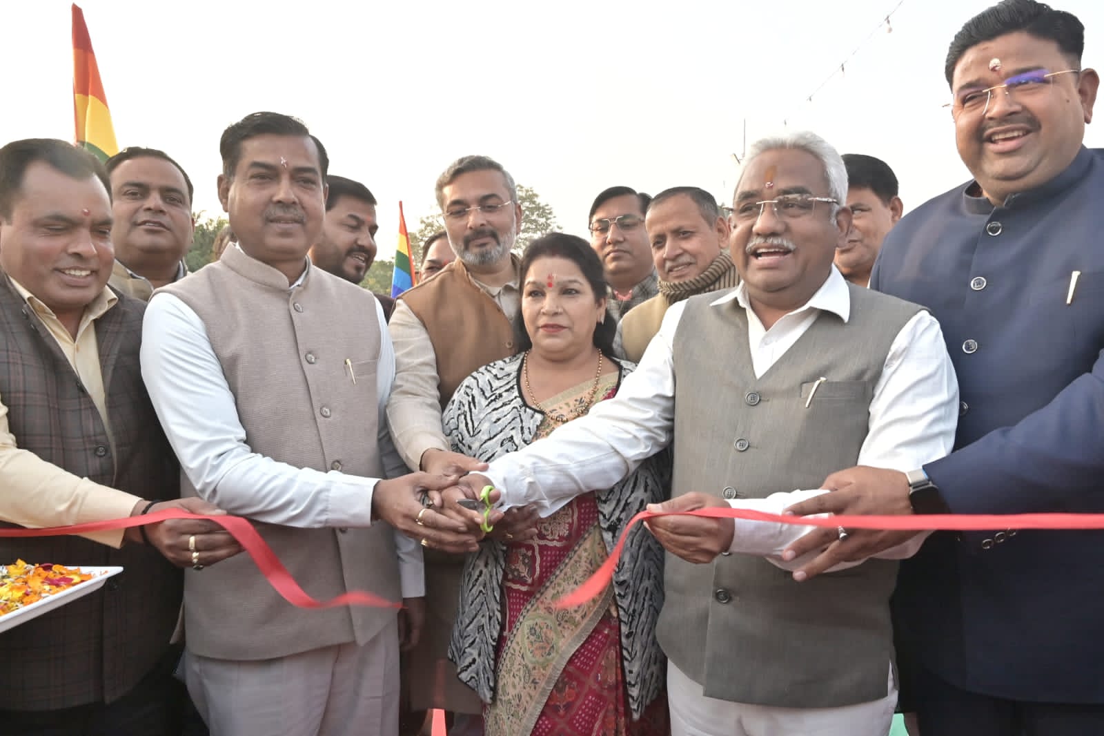 सहकारिता मेले का उद्घाटन करते हुए सहकारिता मेले का उद्घाटन करते हुए