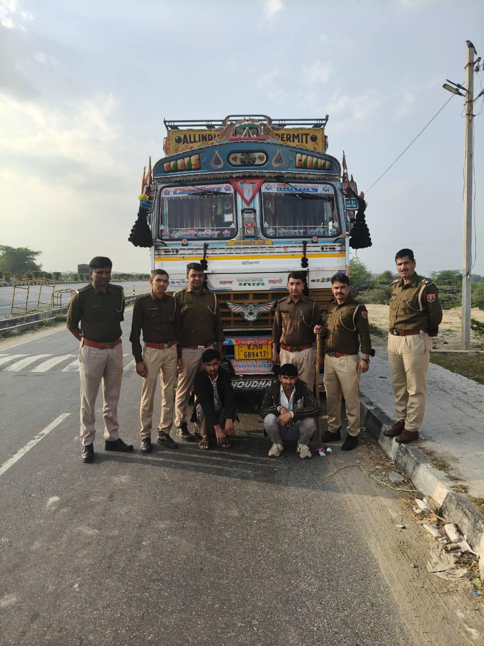 एजीटीएफ ने 45 लाख का डोडा पोस्त जब्त कर दो तस्कर भाईयों को दबोचा