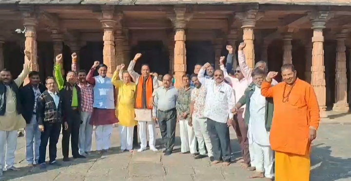 हिंदू समाज में आक्रोश हिंदू समाज में आक्रोश