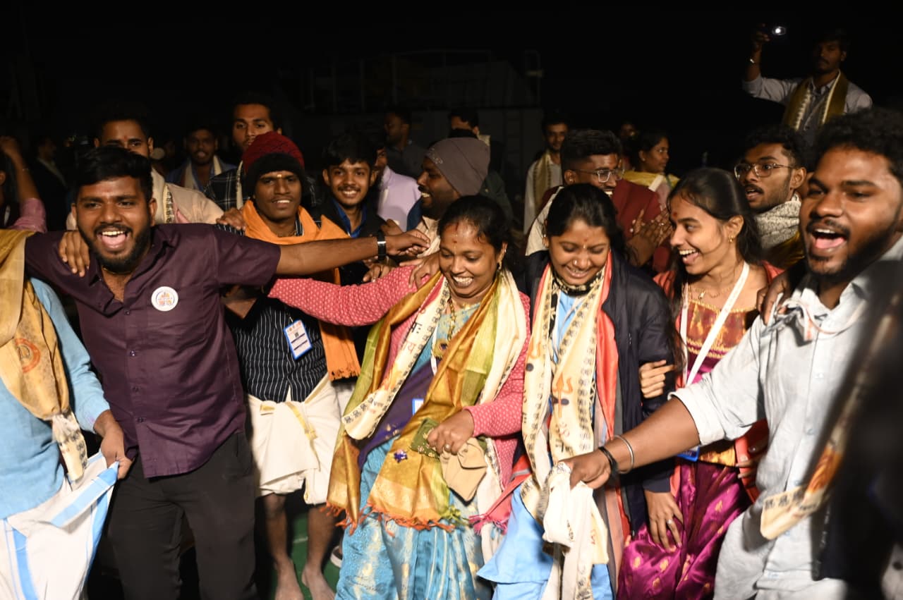 तमिल प्रतिनिधि