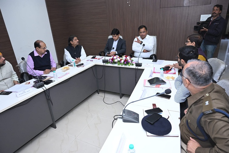 कलेक्टर की अध्यक्षता में खजराना गणेश मंदिर प्रबंध समिति की बैठक