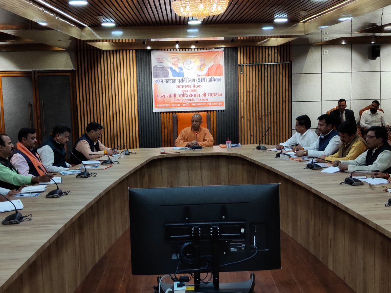 एसआईआर के लिए 5 से 10 दिसंबर तक बूथों पर स्पेशल कैम्प लगाएं कार्यकर्ता : Chief Minister *