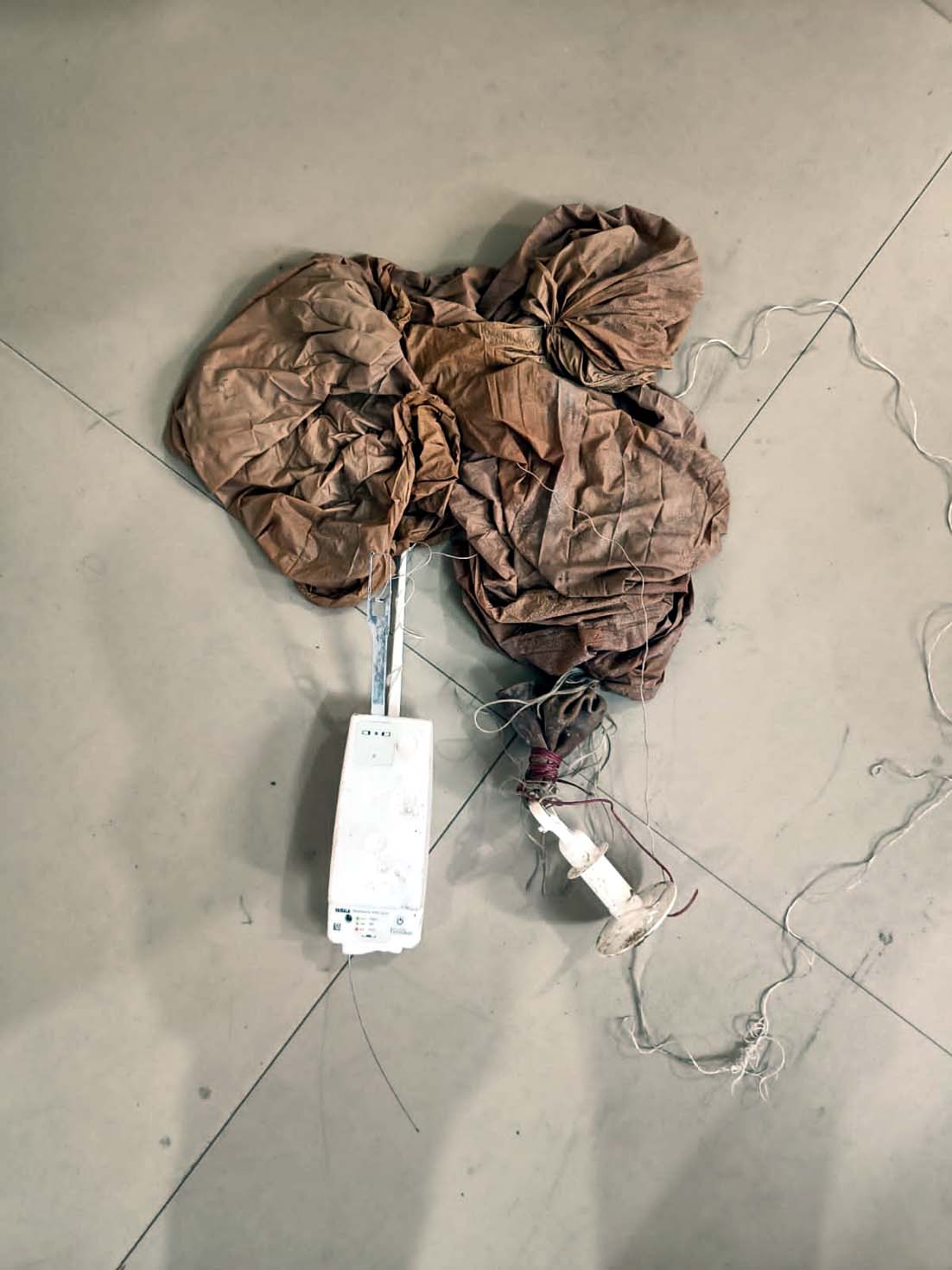 रायपुर के पास खेतों में मिला संदिग्ध डिवाइस.