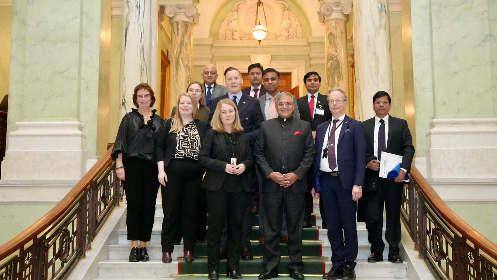 मुख्य चुनाव आयुक्त ज्ञानेश कुमार ने स्वीडिश संसद में संविधान समिति से मुलाकात करते हुए मुख्य चुनाव आयुक्त ज्ञानेश कुमार ने स्वीडिश संसद में संविधान समिति से मुलाकात करते हुए