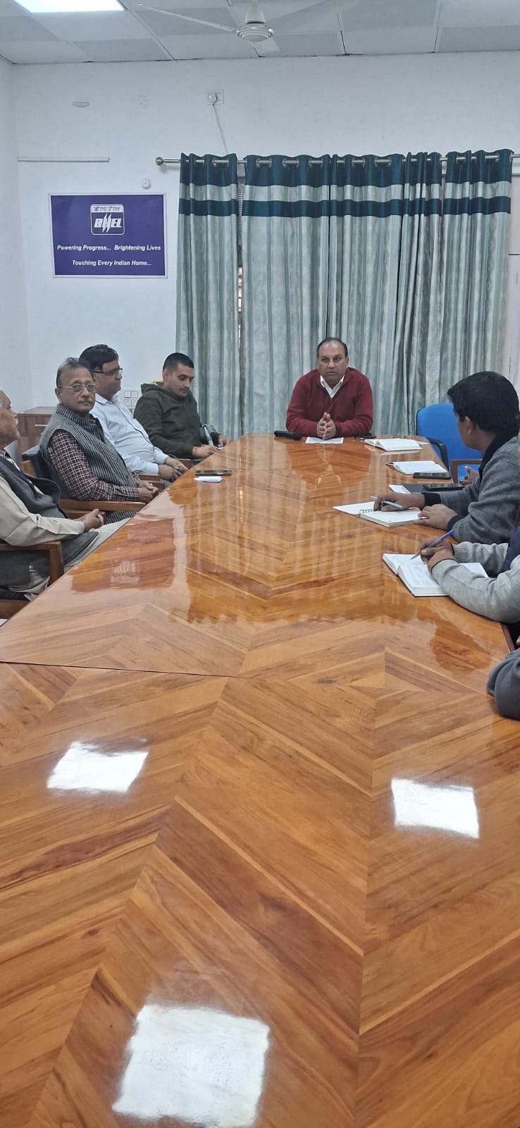 बीएचईएल उपनगरी प्रशासन की व्यापारियों के साथ बैठक बीएचईएल उपनगरी प्रशासन की व्यापारियों के साथ बैठक