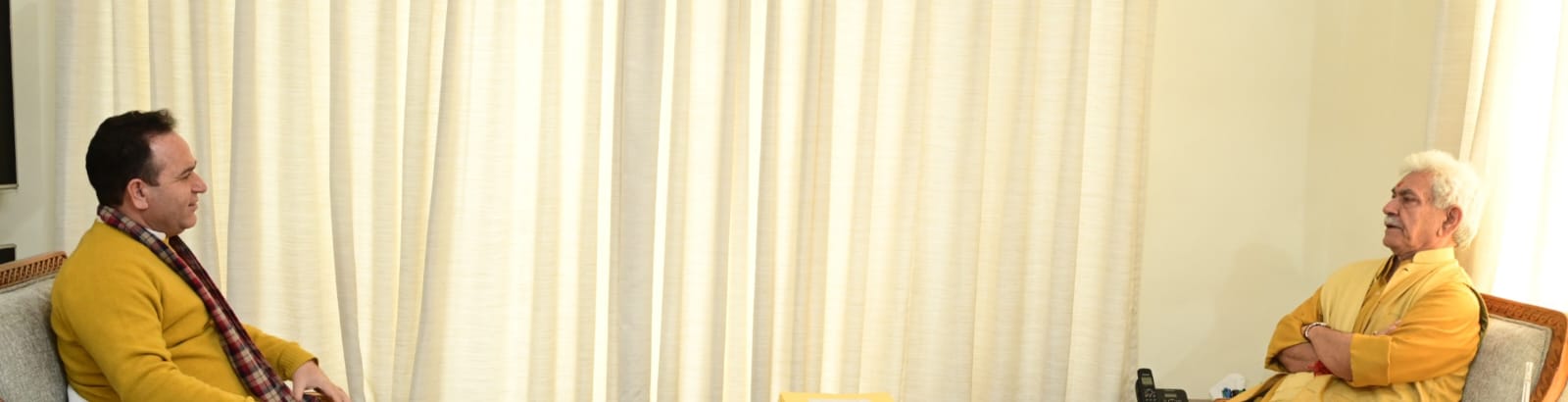 सुनील शर्मा ने एलजी मनोज सिन्हा से मुलाकात की, उम्मीदवारों की आयु में छूट की प्रमुख मांग उठाई सुनील शर्मा ने एलजी मनोज सिन्हा से मुलाकात की, उम्मीदवारों की आयु में छूट की प्रमुख मांग उठाई