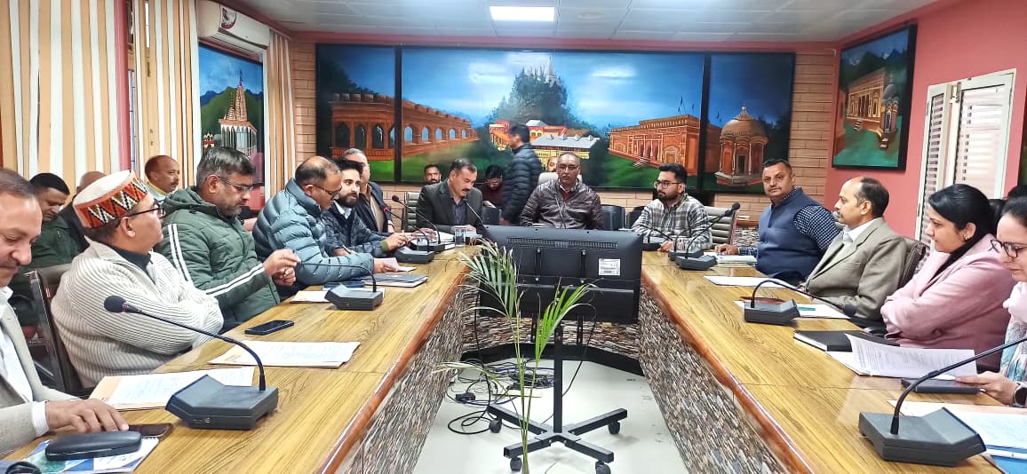 उपायुक्त अमरजीत सिंह ने सभी विभागों के अधिकारियों, शिक्षण संस्थानों के प्रमुखों और सामाजिक संगठनों के कार्यकर्ताओं को निर्देश दिए