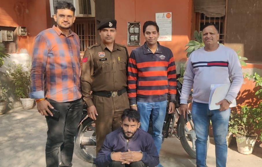 पानीपत पुलिस हिरासत में बाइक चोर