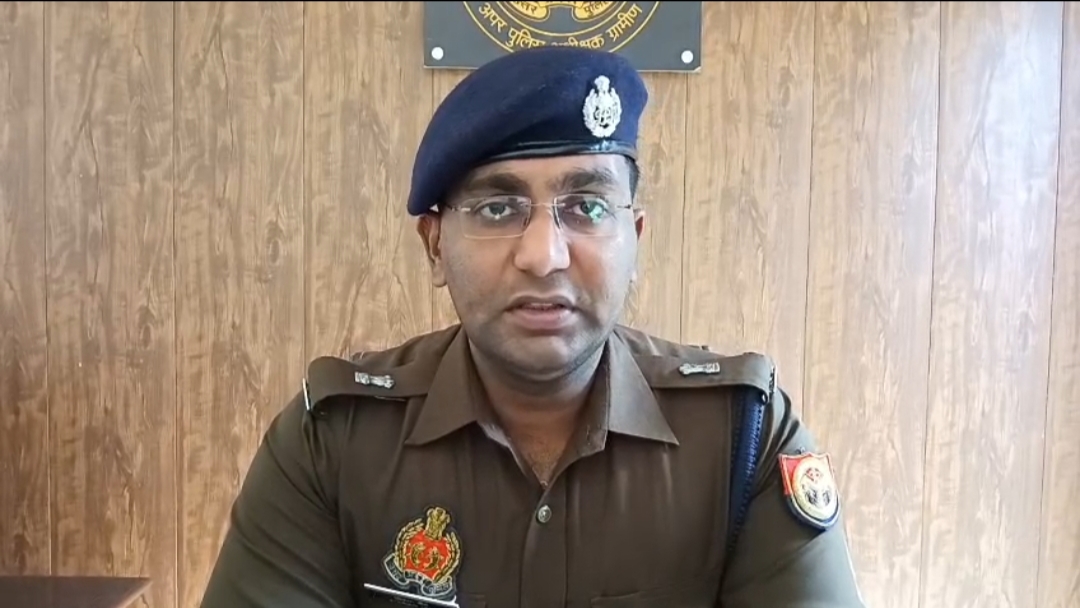 जानकारी देते एसपी ग्रामीण चिराग जैन जानकारी देते एसपी ग्रामीण चिराग जैन