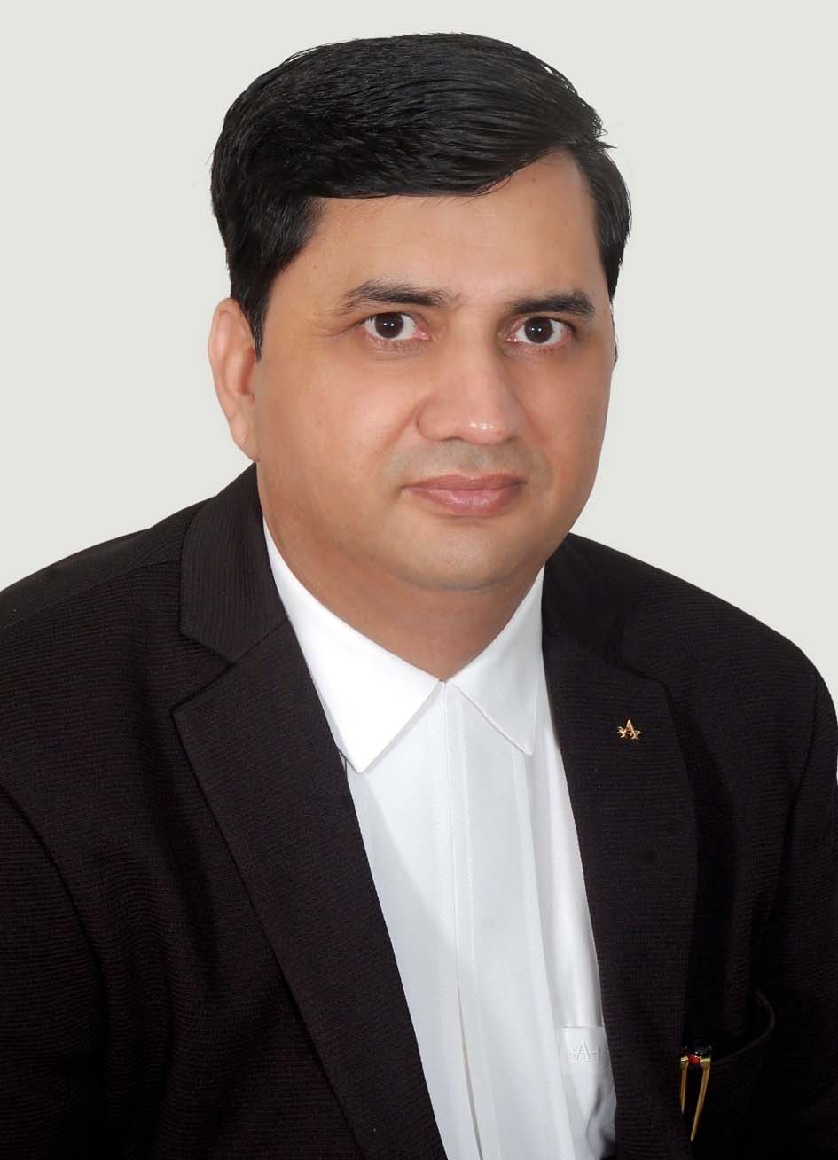 कांग्रेस नेता एडवोकेट योगेश सिहाग।