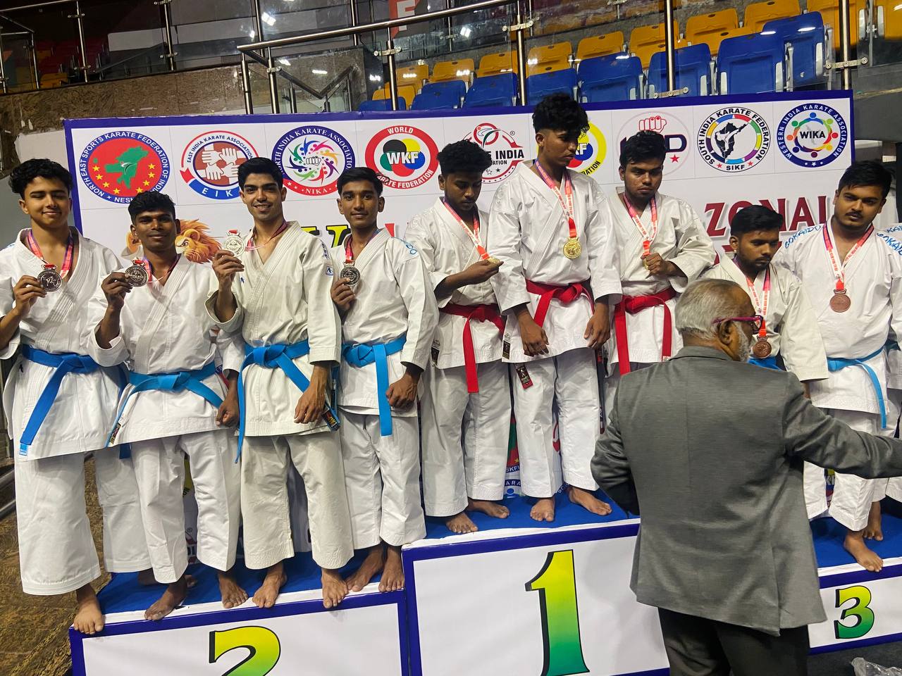 विजेता कराटे चैंपियन