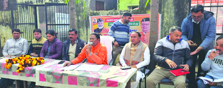 समस्याएं सुनते राज्यमंत्री देशराज कर्णवाल समस्याएं सुनते राज्यमंत्री देशराज कर्णवाल