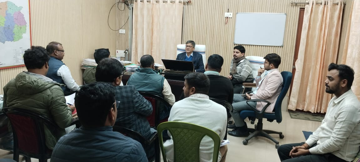 अररिया फोटो:एडीएम की समीक्षा