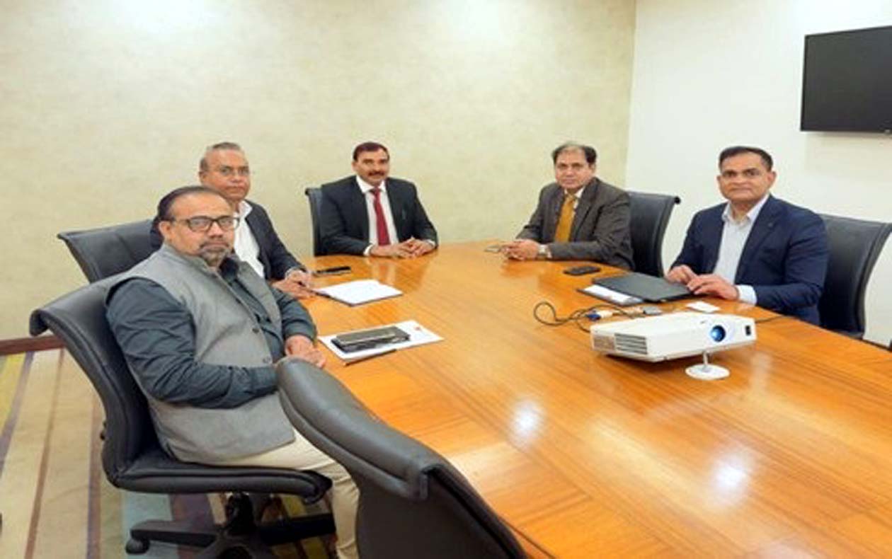 दिल्ली में ऑस्ट्रेलियन प्रतिनिधिमंडल के साथ बैठक में उपस्थित कुलपति प्रो. नरसी राम बिश्नोई.