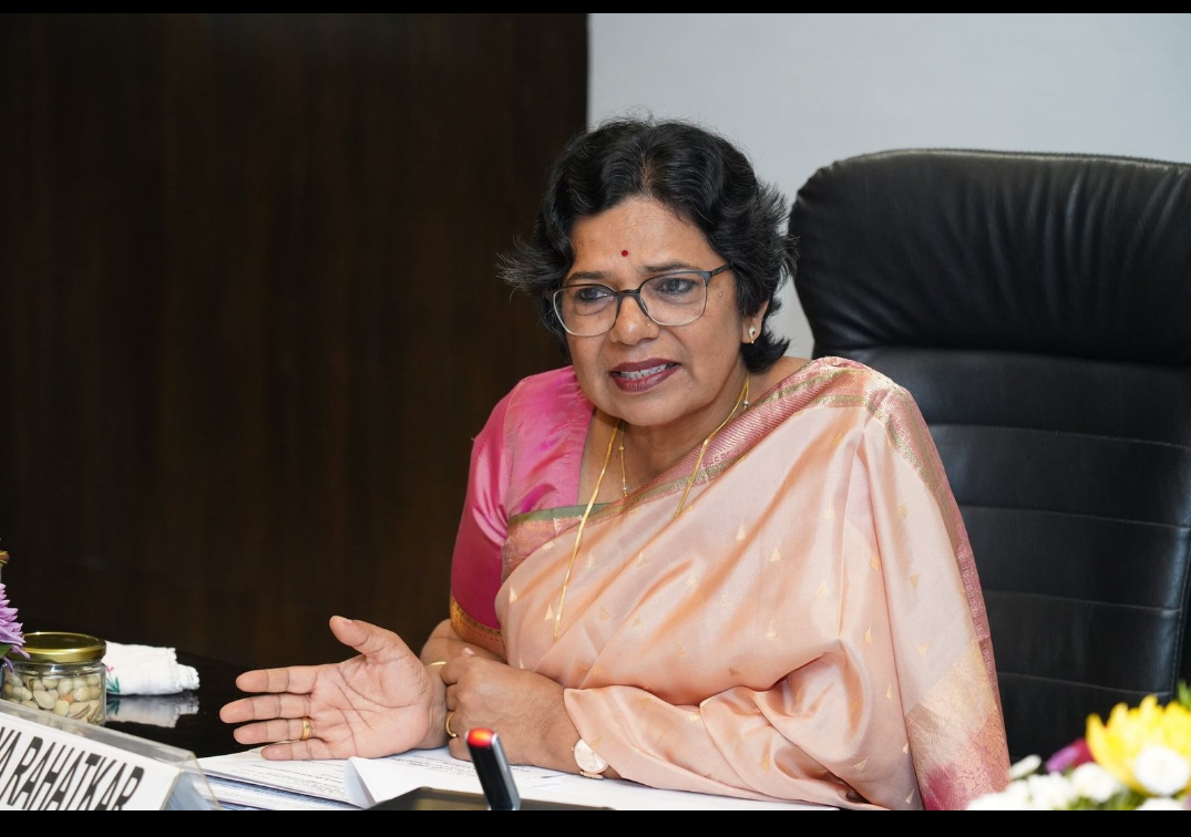 राष्ट्रीय महिला आयोग की अध्यक्ष विजया रहाटकर