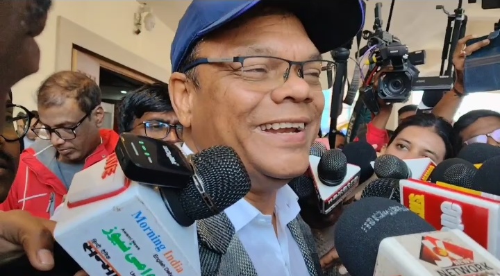 विधानसभा में चमरा लिंडा की तस्वीर