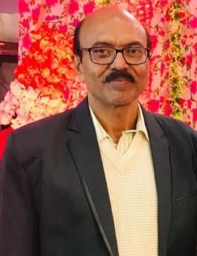 शिक्षक पीके घोष की फाइल फोटो