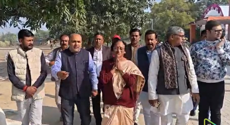 रीता बहुगुणा जोशी मंत्री के आवास पर शोकसंवेदन व्यक्तकरने पहुंची