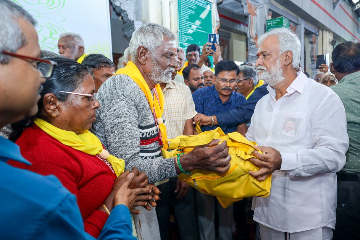 वरिष्ठ नागरिकों के लिए रामेश्वरम-काशी आध्यात्मिक निःशुल्क यात्रा का मंत्री शेखर बाबू ने किया शुभारंभ