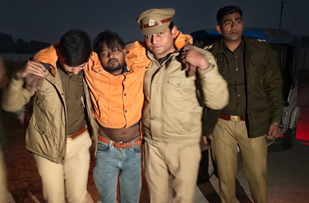 गिरफ्तार लुटेरा गिरफ्तार लुटेरा