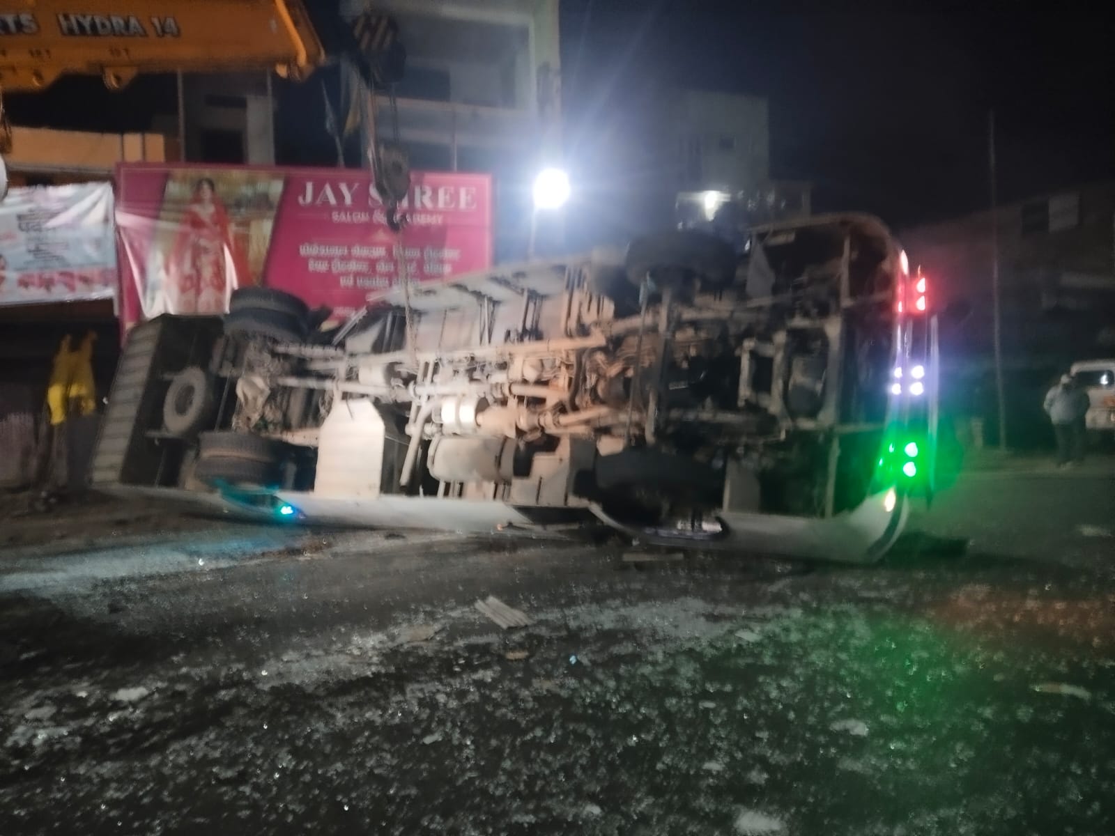 छतिग्रस्त वाहन छतिग्रस्त वाहन