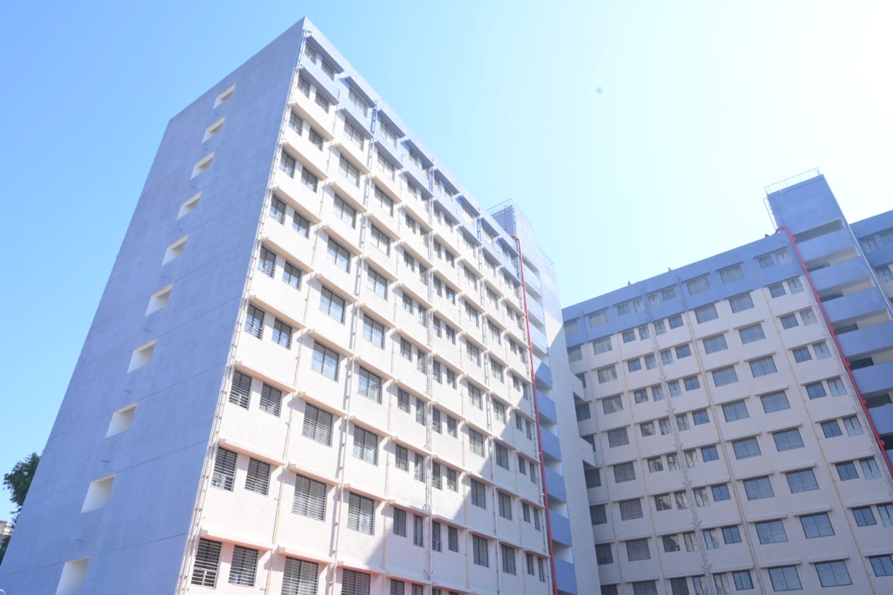 अहमदाबाद में परियोजनाओं का लोकार्पण अहमदाबाद में परियोजनाओं का लोकार्पण