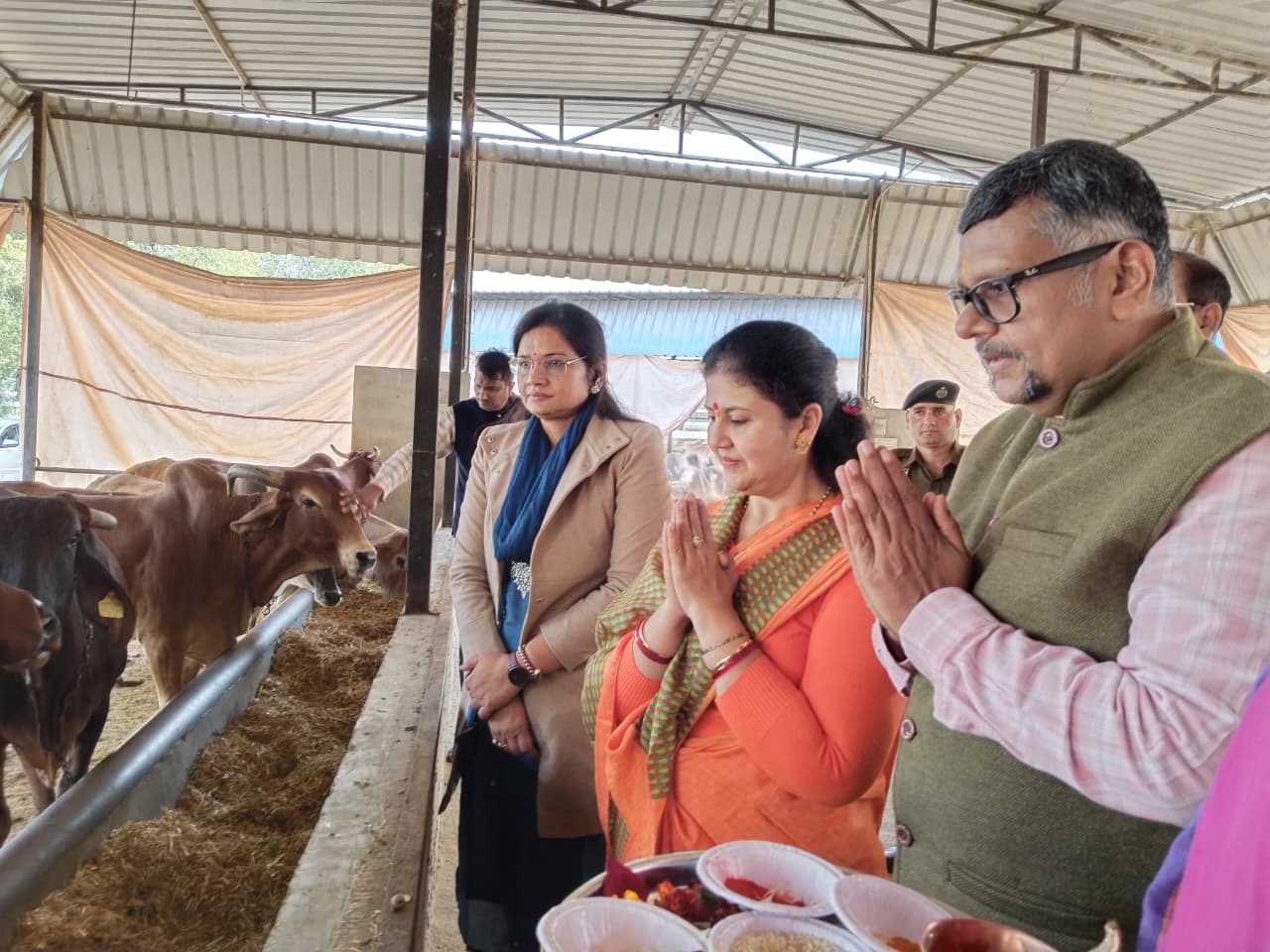 जयपुर पुलिस कमिश्नर सचिन मित्तल धर्म पत्नी सहित श्री पिंजरापोल गौशाला में पधारे जयपुर पुलिस कमिश्नर सचिन मित्तल धर्म पत्नी सहित श्री पिंजरापोल गौशाला में पधारे