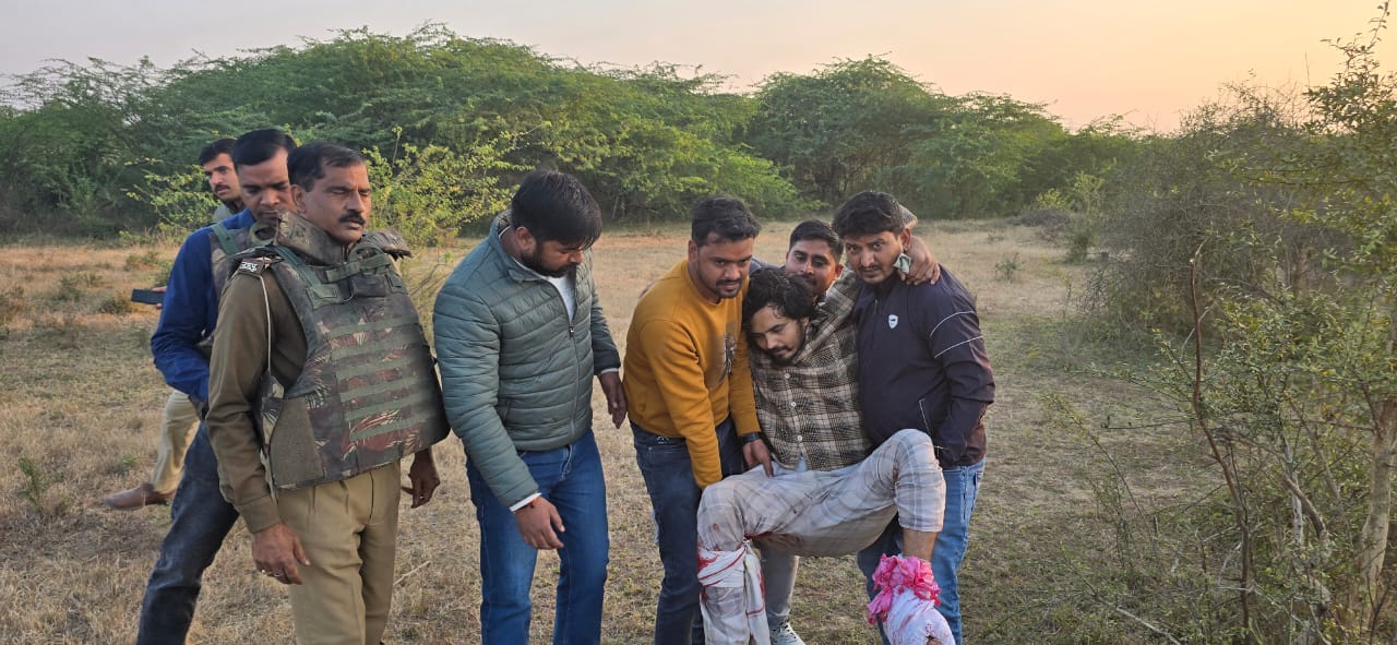 घायल बदमाश घायल बदमाश