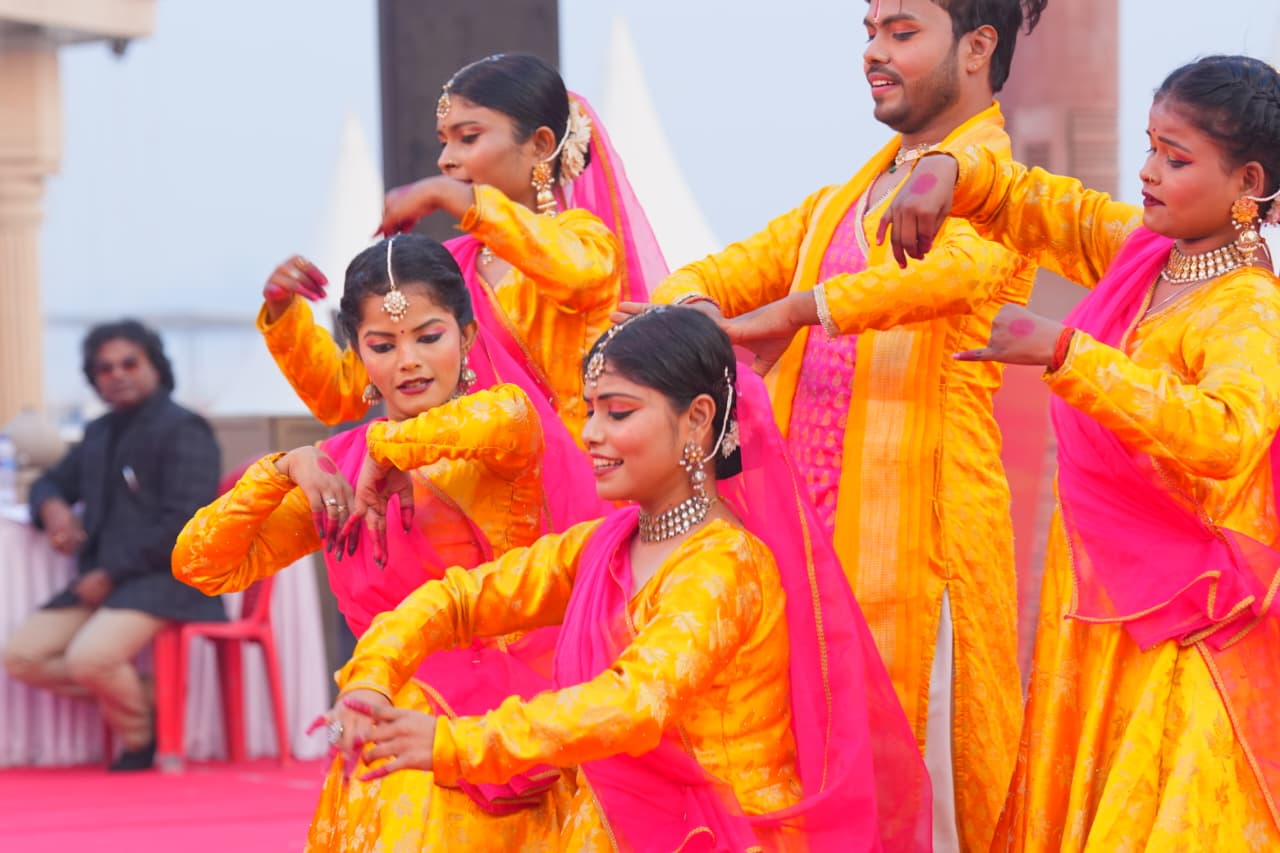 नमोघाट पर सांस्कृतिक संन्ध्या