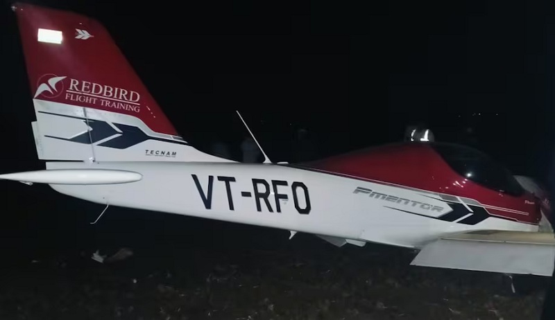 ट्रेनी विमान 33 केवी हाई वोल्टेज लाइन से टकराकर हुआ क्रैश