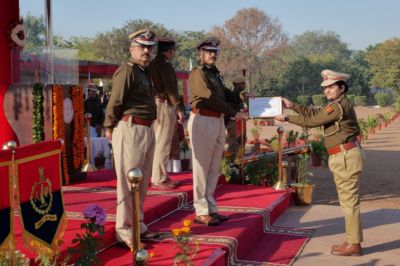 दीक्षांत परेड में सर्वश्रेष्ठ का सम्मान में कोमल चौधरी और ममता जांगू ने जीते सबसे अधिक पुरस्कार