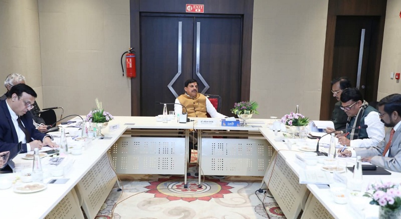 Chief Minister  ने की अनुसूचित जाति कल्याण और जनजातीय कार्य विभाग की समीक्षा