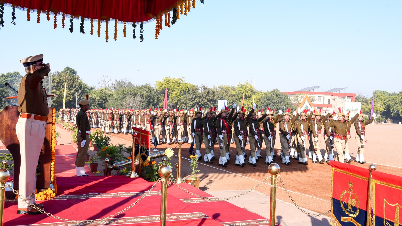 ऑल वुमेन दीक्षांत परेड समारोह: राजस्थान पुलिस के बेड़े में 317 नई महिला आरक्षी शामिल ऑल वुमेन दीक्षांत परेड समारोह: राजस्थान पुलिस के बेड़े में 317 नई महिला आरक्षी शामिल