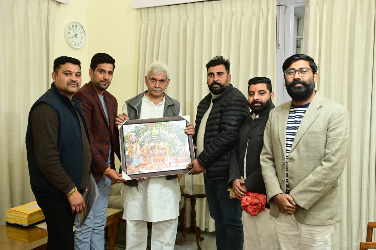 उपराज्यपाल मनोज सिन्हा से मिला शहीद किसान बाबा जित्तो संघर्ष समिति का प्रतिनिधिमंडल