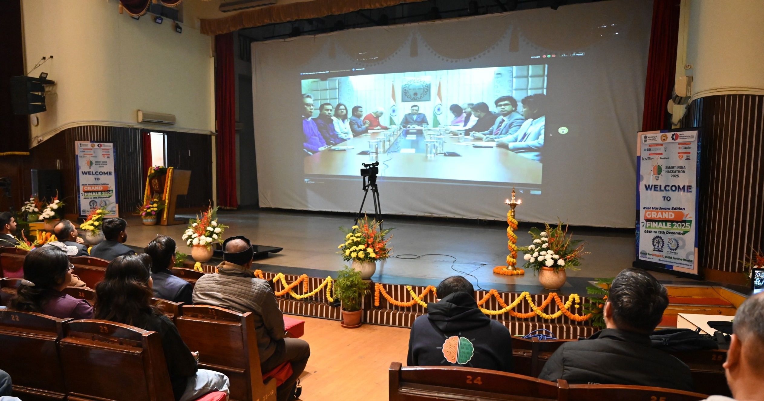 आईआईटी खड़गपुर में एसआईएच फिनाले का शुभारंभ। आईआईटी खड़गपुर में एसआईएच फिनाले का शुभारंभ।