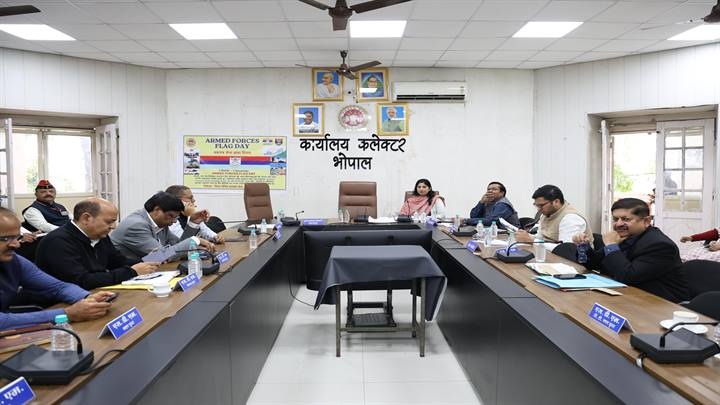 समय- सीमा पत्रों की समीक्षा बैठक