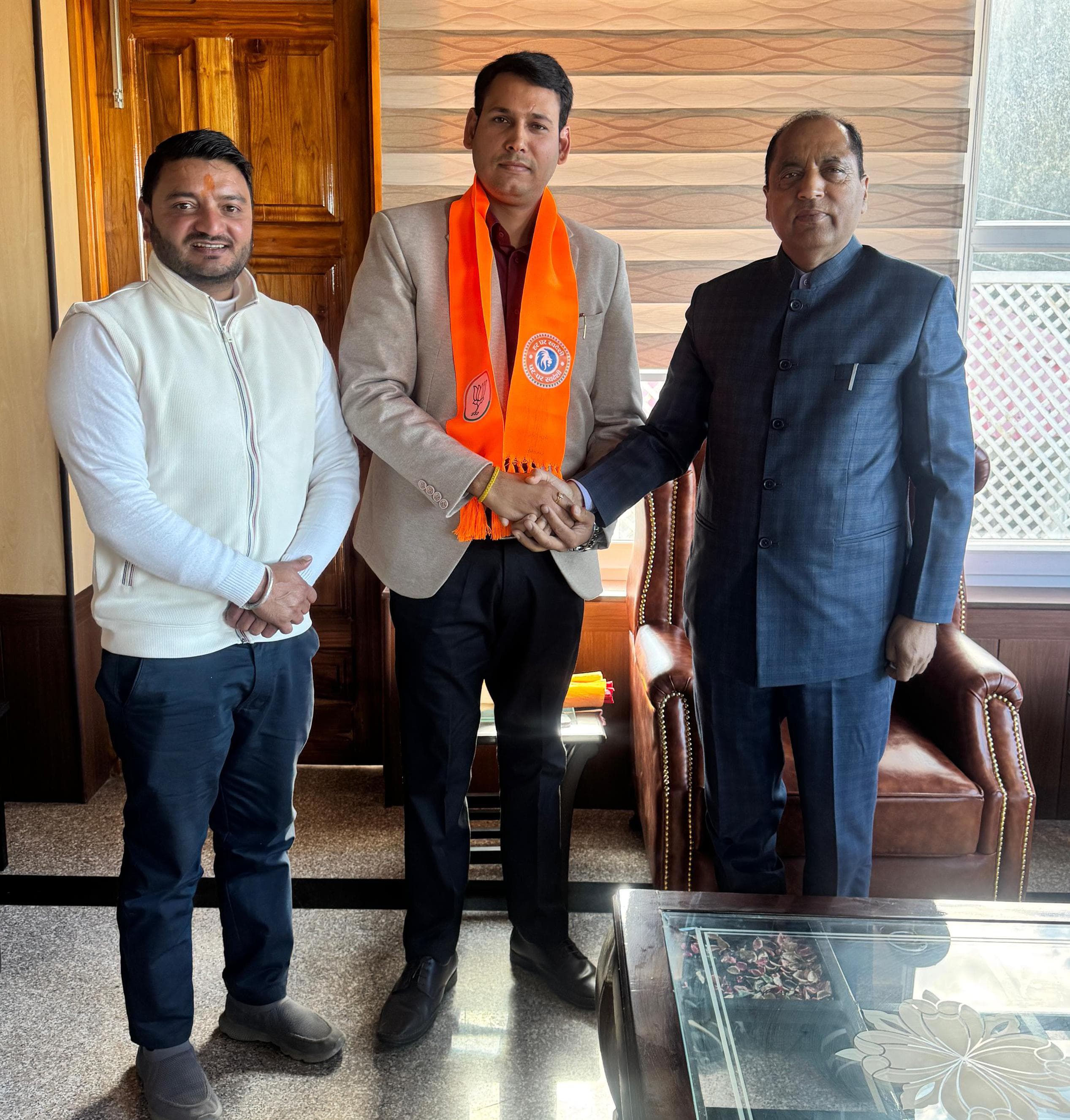 डॉ. संजय कुमार ने ग्रहण की भाजपा की सदस्यता.