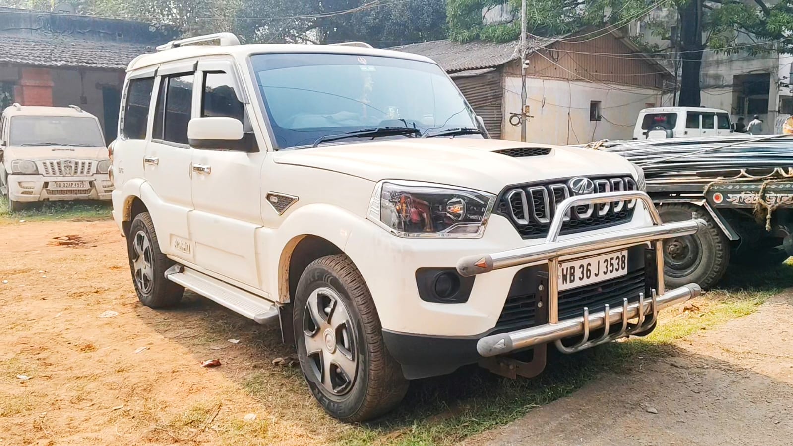 हथियार संग पकड़ा गया युवक। हथियार संग पकड़ा गया युवक।