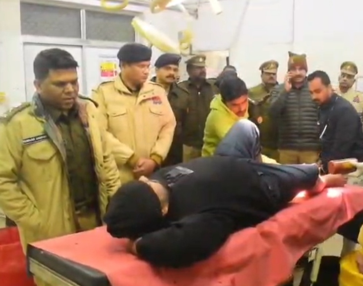 पुलिस मुठभेड़ मे घायल आरोपित