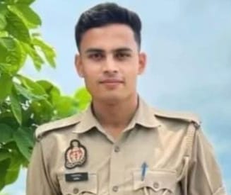 सडक हादसे में घायल सिपाही की मौत सडक हादसे में घायल सिपाही की मौत