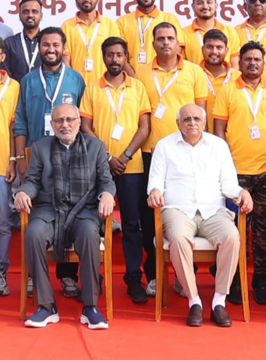 उपPresident के साथ मनीष दवे