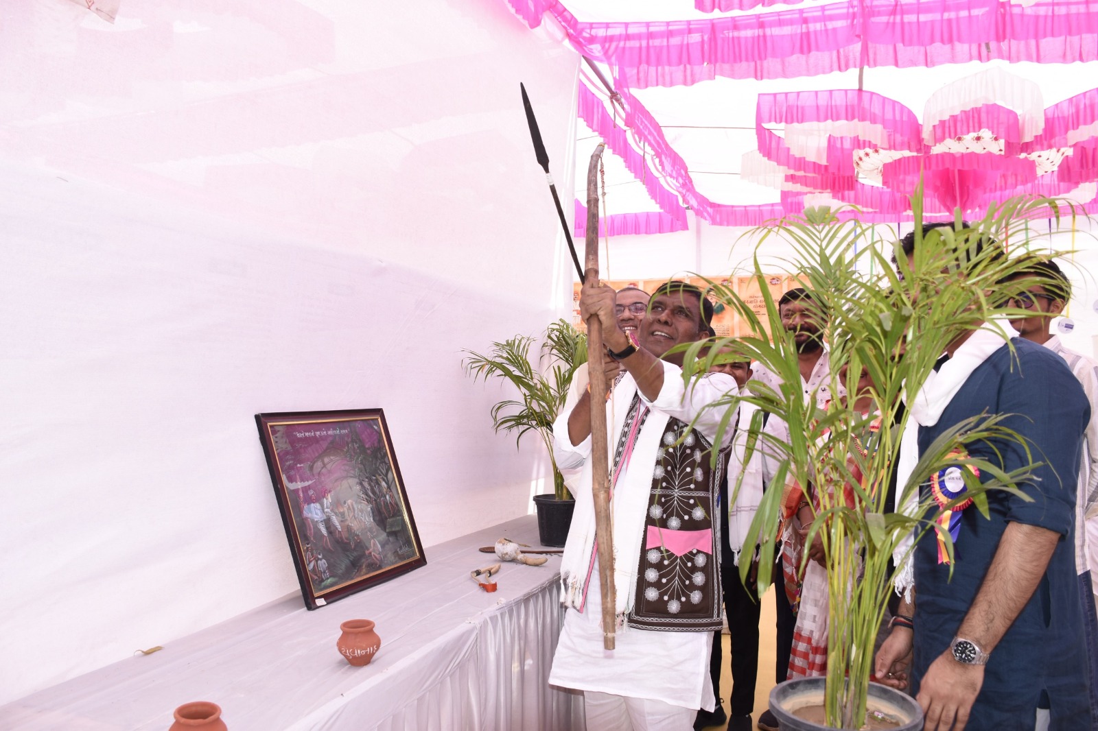 રમતગમત રાજ્યમંત્રી જયરામભાઈ ગામીત રમતગમત રાજ્યમંત્રી જયરામભાઈ ગામીત