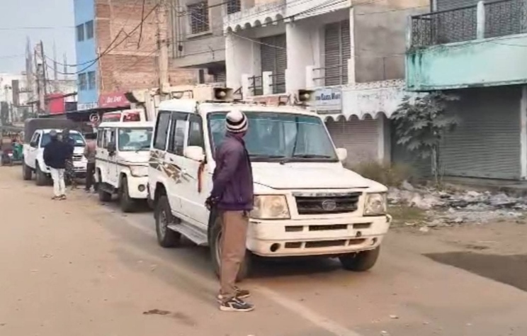 छापेमारी की तस्वीर