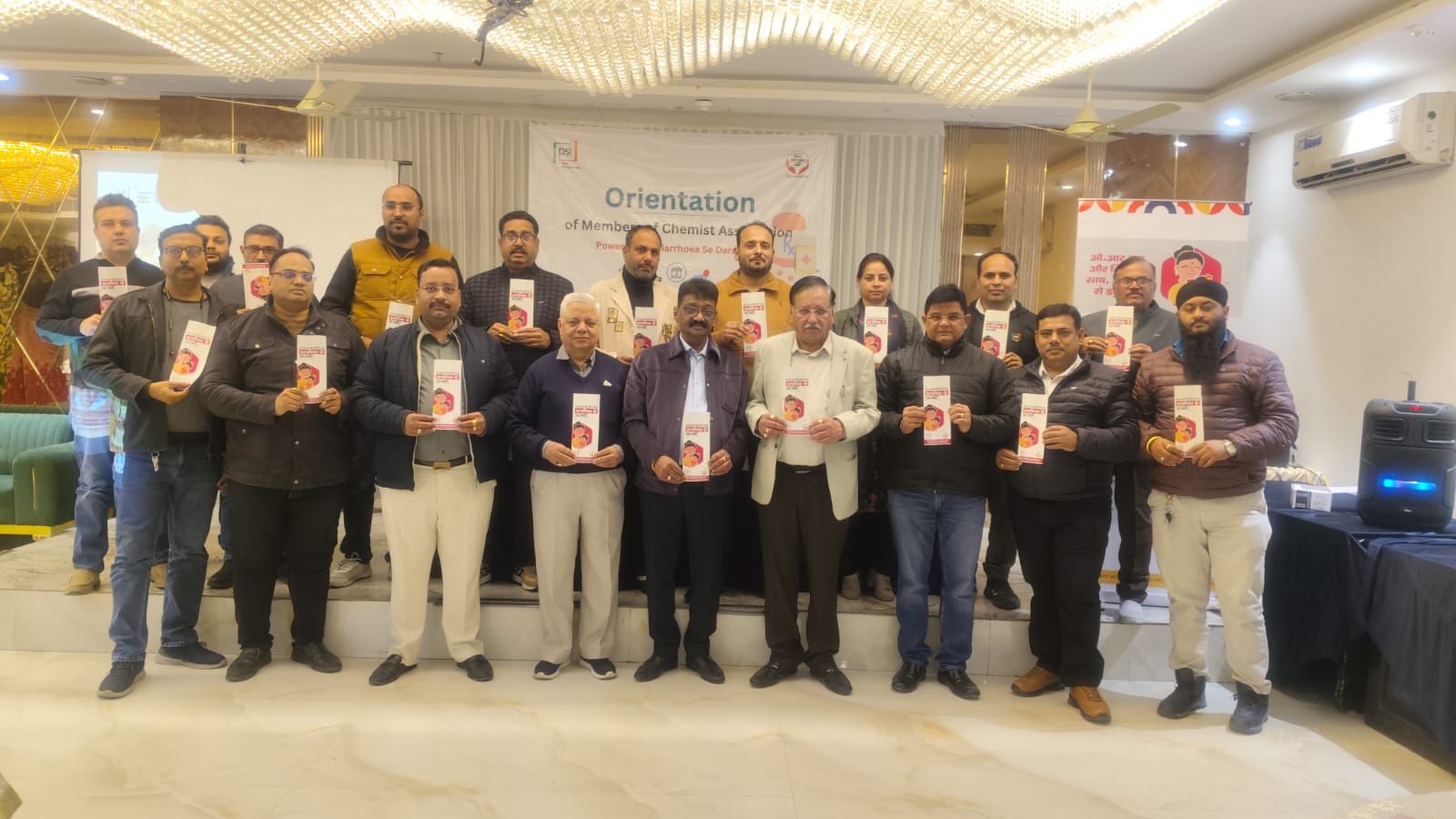 पीएसआई इंडिया और केनव्यू के सहयोग से चलाया जा रहा डायरिया से डर नहीं कार्यक्रम की कार्यशाला में दवा व्यापारी.