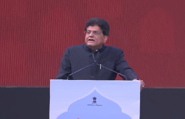 प्रवासी राजस्थानी दिवस कार्यक्रम को संबोधित करते केंद्रीय वाणिज्य मंत्री प्रवासी राजस्थानी दिवस कार्यक्रम को संबोधित करते केंद्रीय वाणिज्य मंत्री